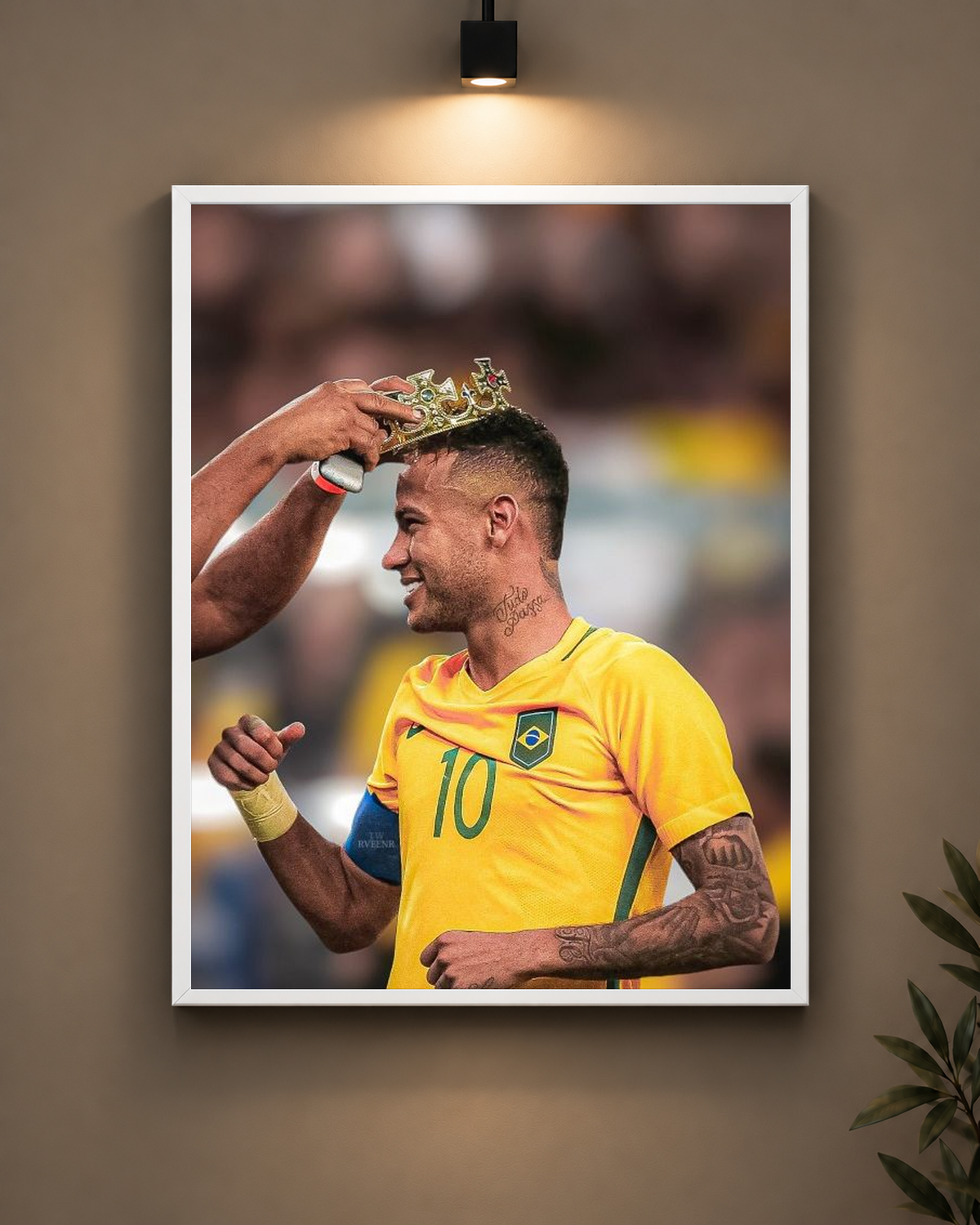 Neymar Crown Frame in white frame - PrintIt