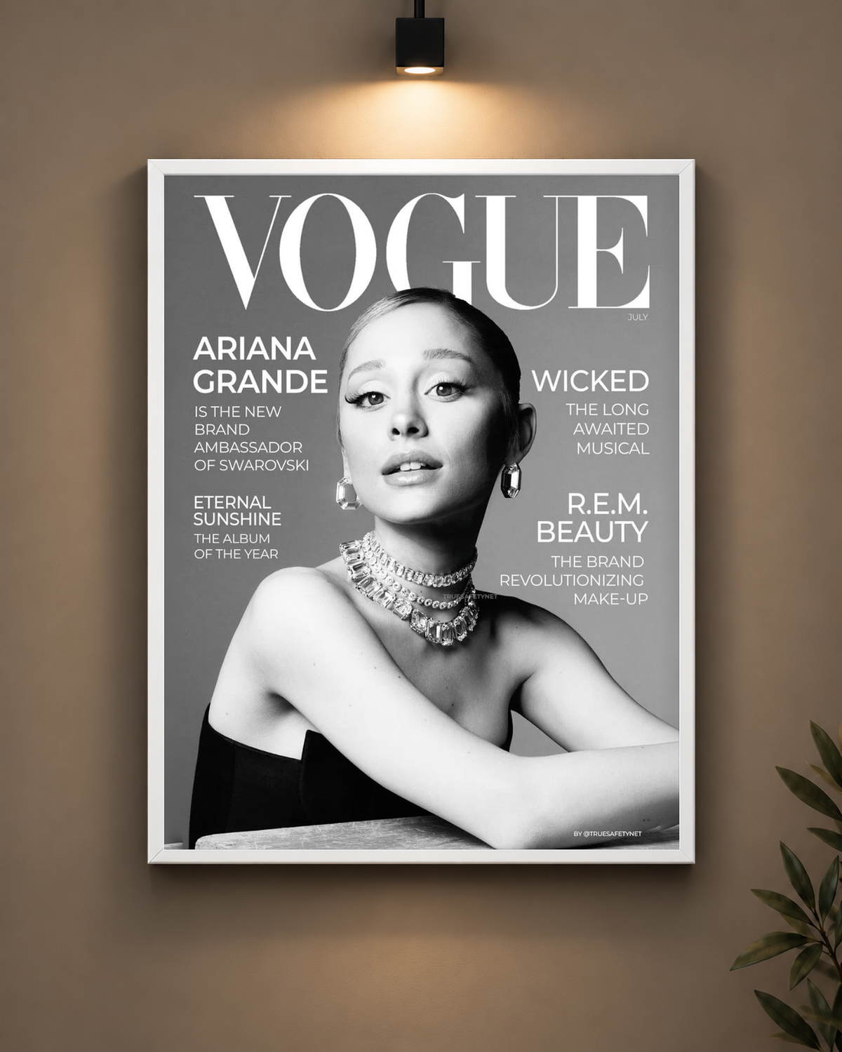 Ariana Grande Frame in black frame - PrintIt