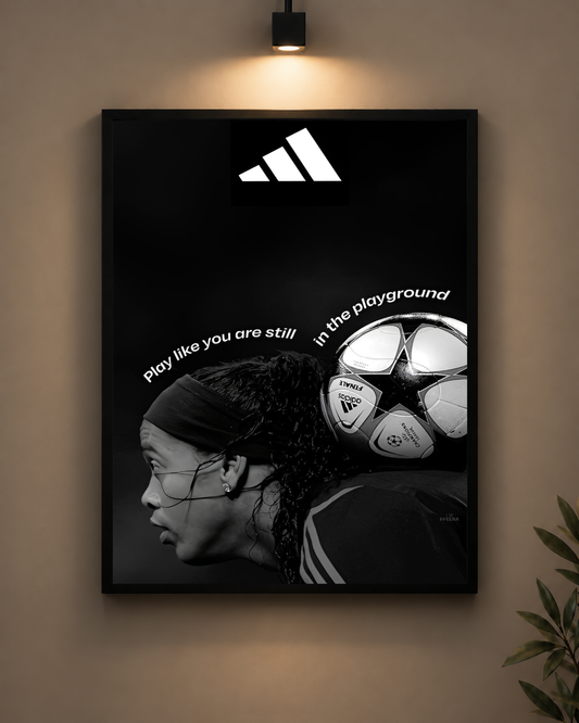 Ronaldinho Playground Frame in black frame - PrintIt