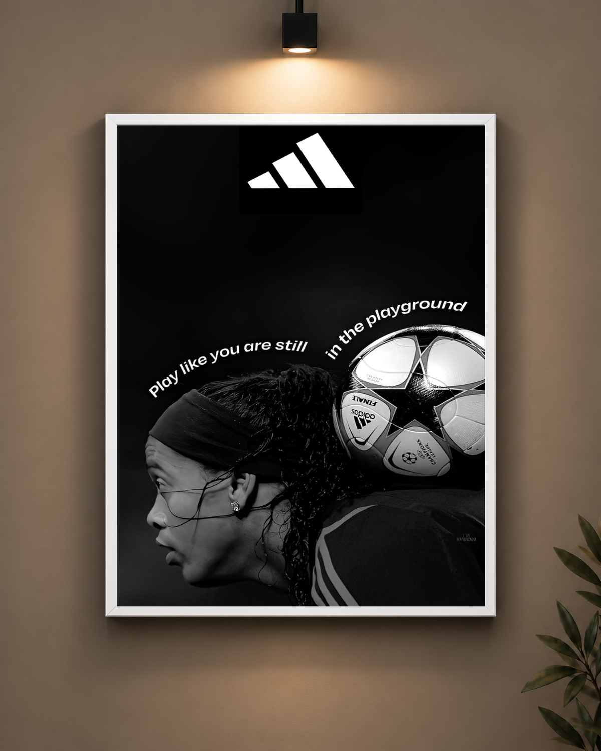 Ronaldinho Playground Frame in white frame - PrintIt