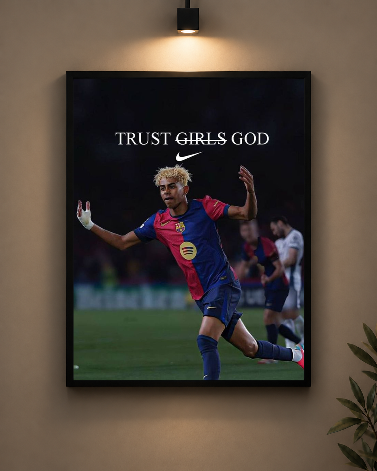 Yamal Trust God Frame in black frame - PrintIt