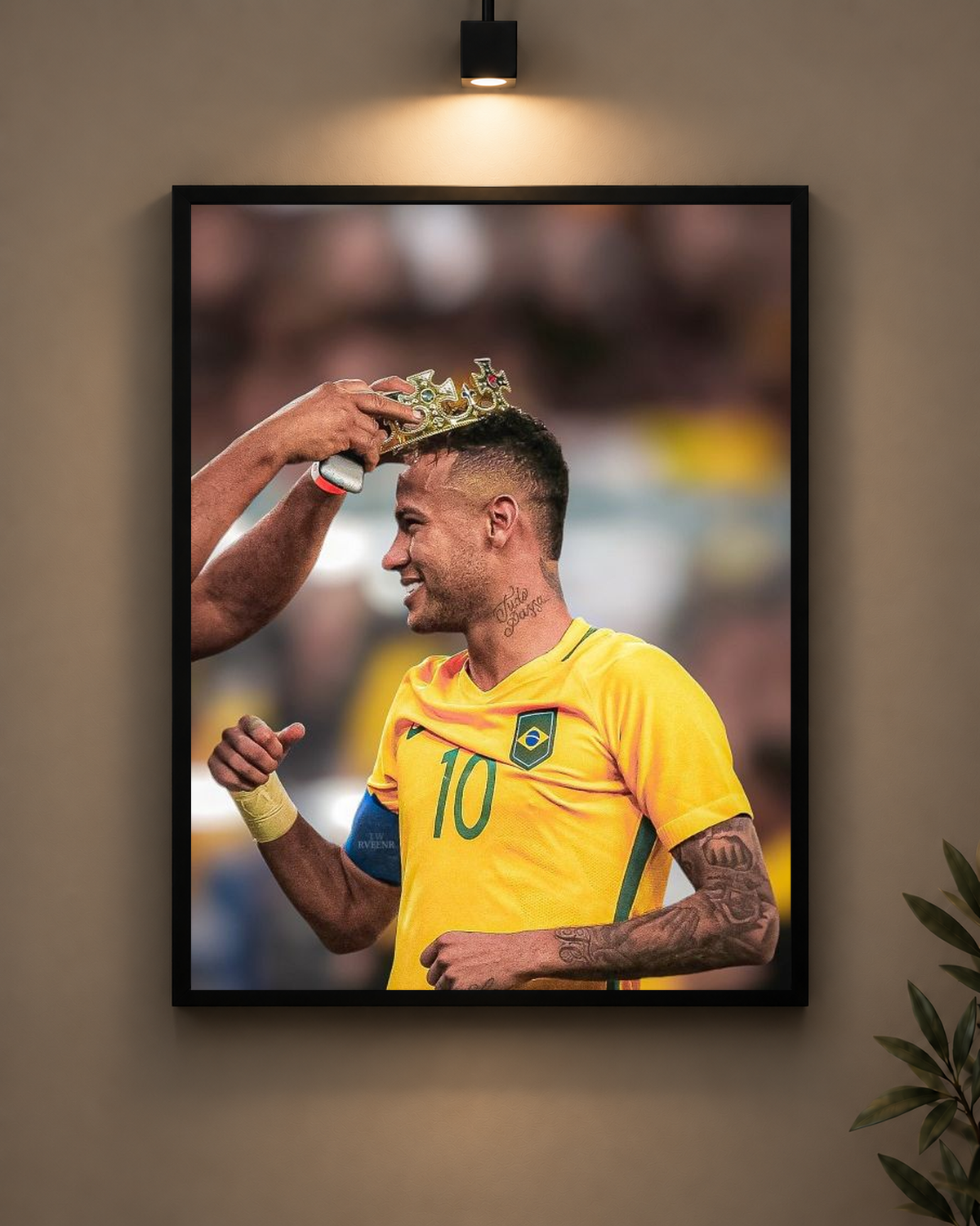 Neymar Crown Frame in black frame - PrintIt