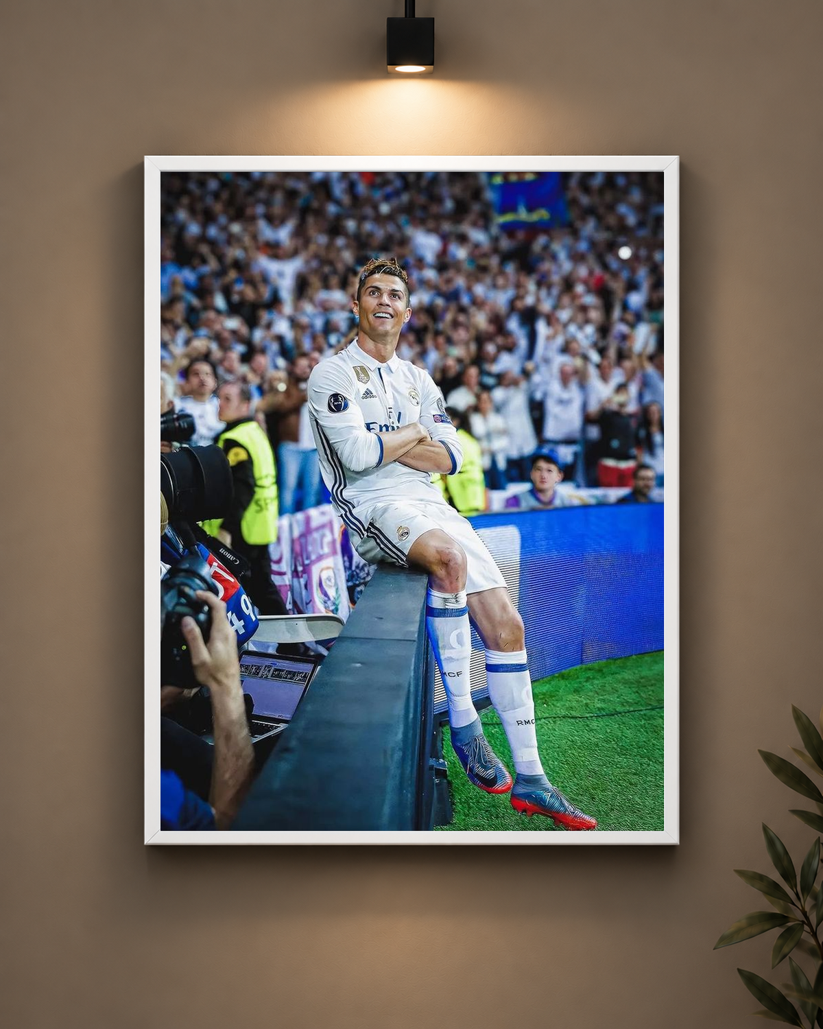 Ronaldo Real Madrid Frame in white frame - PrintIt