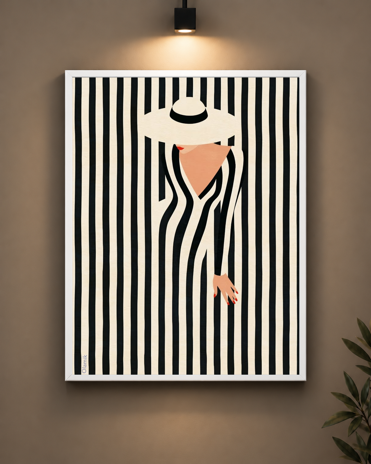 Striped Fashion Woman Frame in black frame - PrintIt