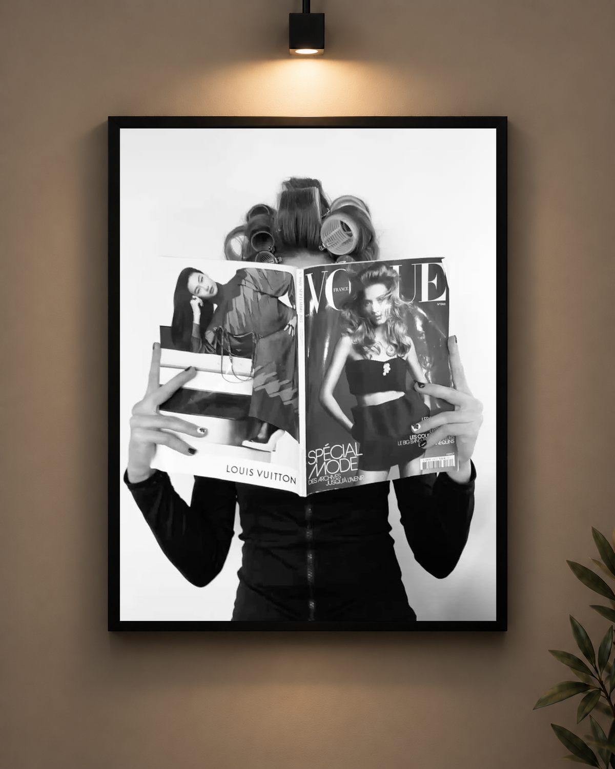 Fashion Vogue Victoria Secret Frame in black frame - PrintIt