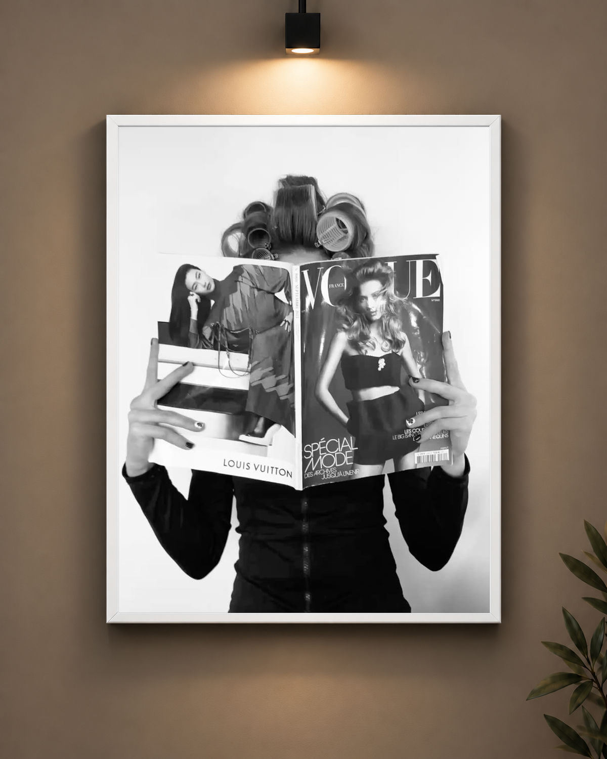 Fashion Vogue Victoria Secret Frame in black frame - PrintIt